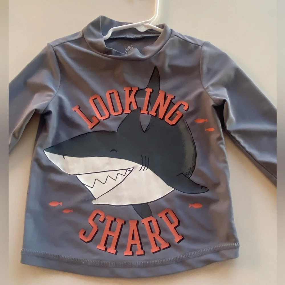 Rashguard & Swim Trunks